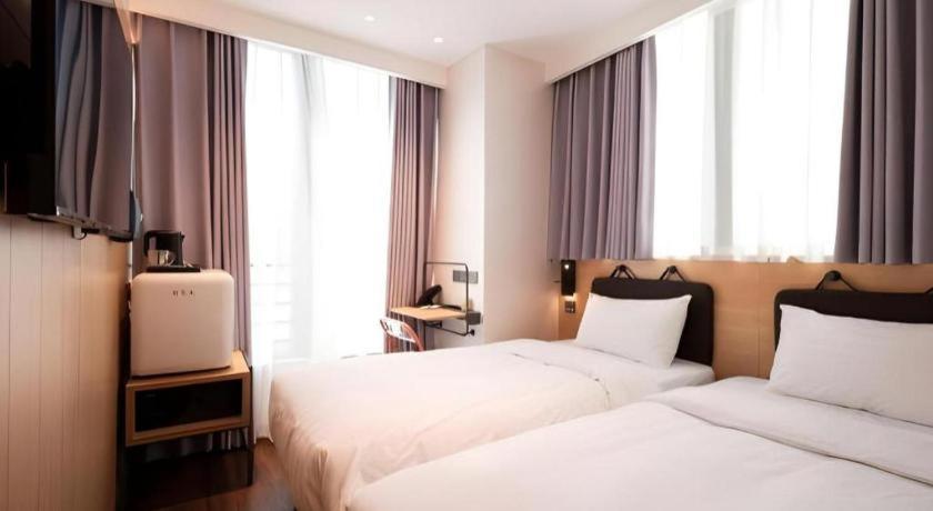Harbour Bay Hotel