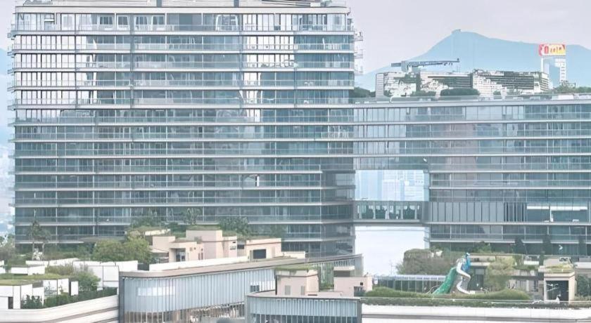 Harbour Bay Hotel